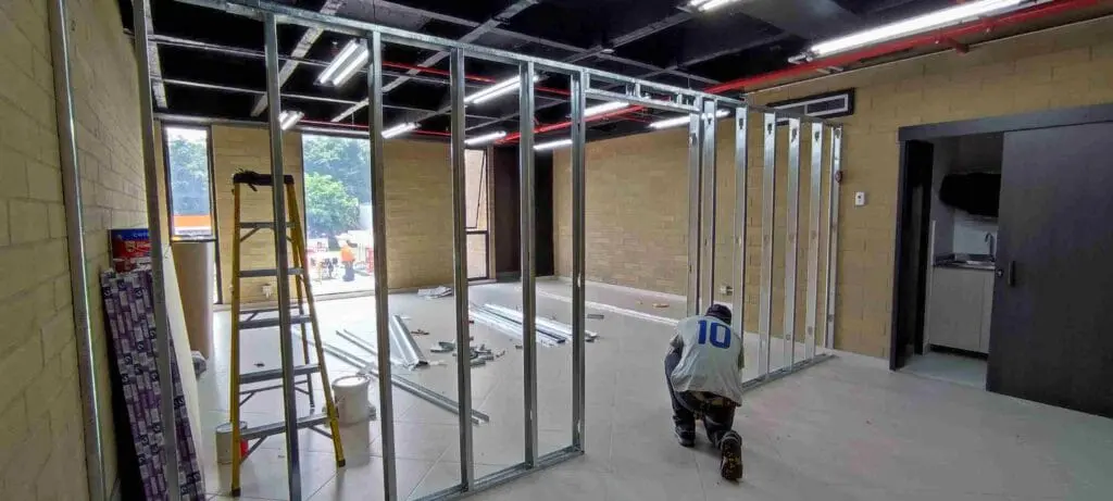 Sistemas de construcción liviana - Drywall, Steel Framing y paneles SIP - BuildingHome Constructora